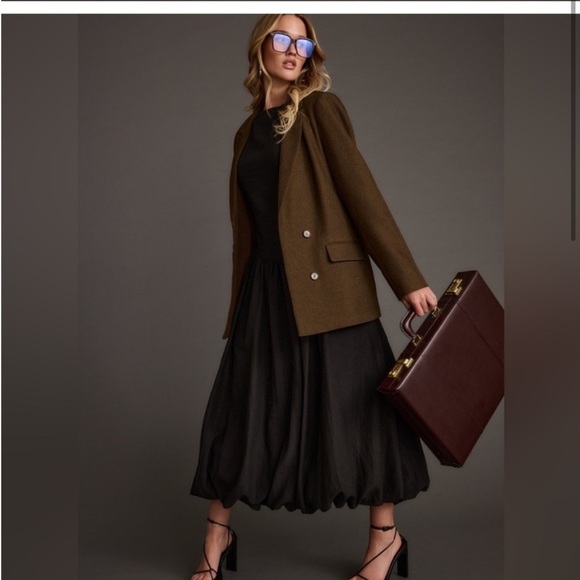 NWT CAMILA COELHO BUBBLE 
HEM DRESS XS and M 
🚨FIRM PRICE NO DISCOUNT - Picture 3 of 15